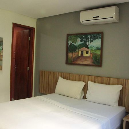 Cr Hotel Bueno - Antigo Hotel Serras De Goyaz Goiânia Dış mekan fotoğraf A room at the hotel