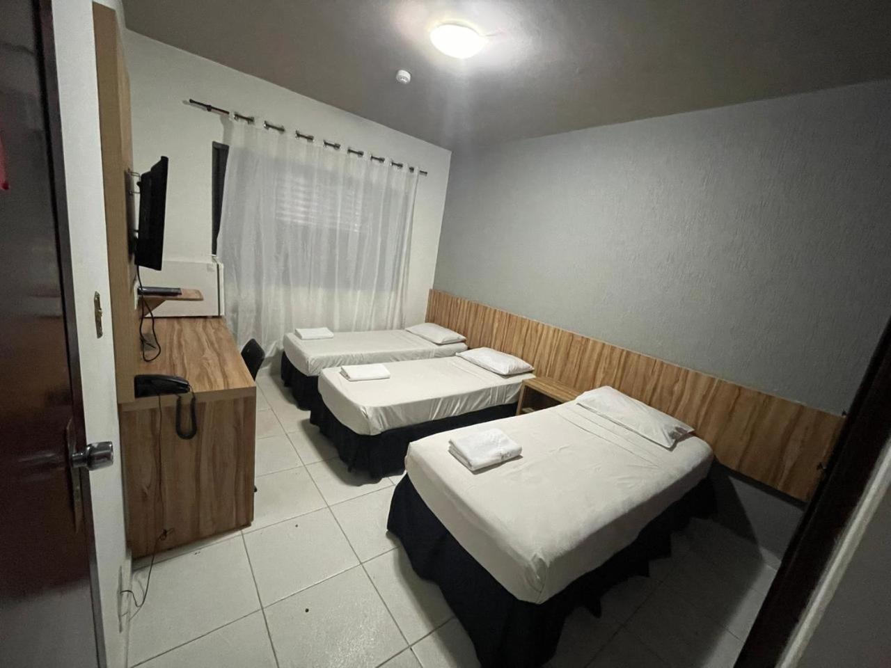 Cr Hotel Bueno - Antigo Hotel Serras De Goyaz Goiânia Dış mekan fotoğraf A room at a motel in Brazil