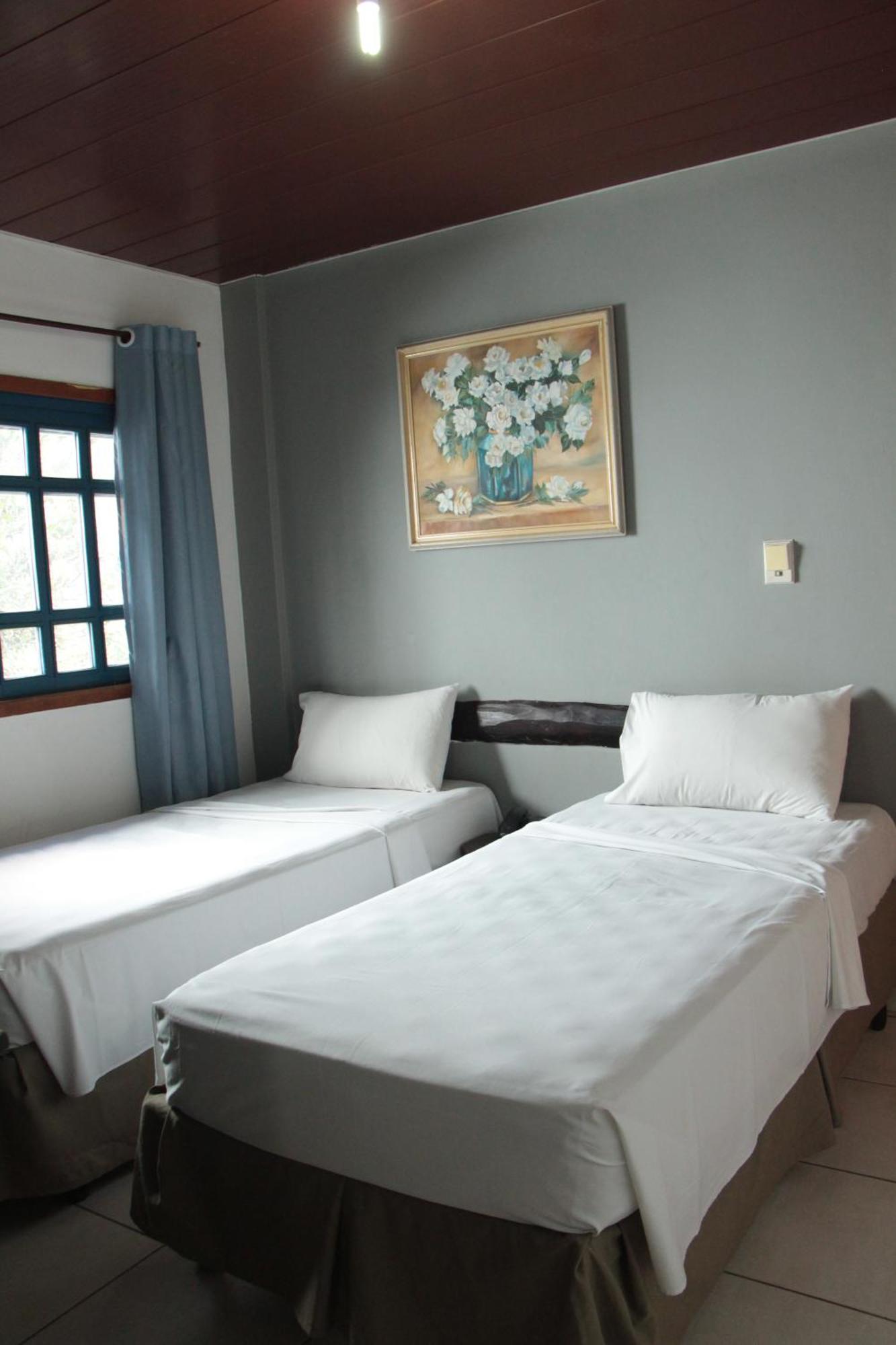 Cr Hotel Bueno - Antigo Hotel Serras De Goyaz Goiânia Dış mekan fotoğraf A room at the hotel