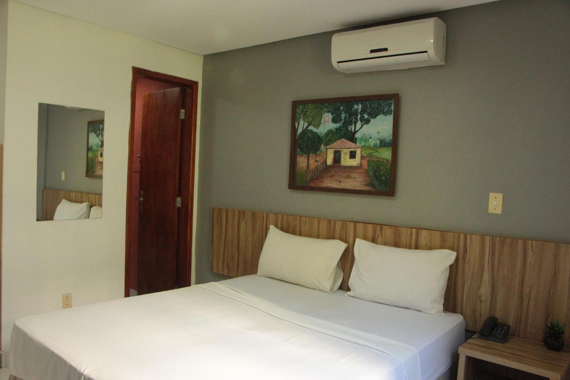 Cr Hotel Bueno - Antigo Hotel Serras De Goyaz Goiânia Dış mekan fotoğraf A room at the hotel