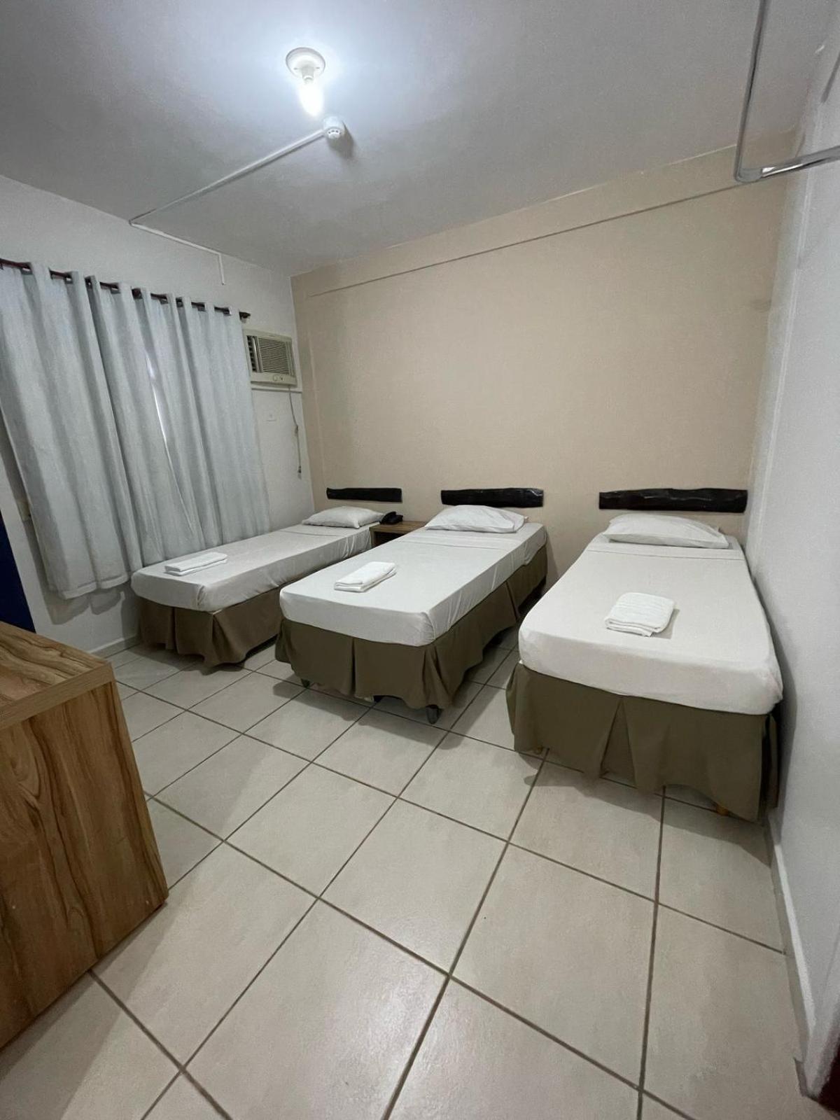 Cr Hotel Bueno - Antigo Hotel Serras De Goyaz Goiânia Dış mekan fotoğraf A room at the hotel