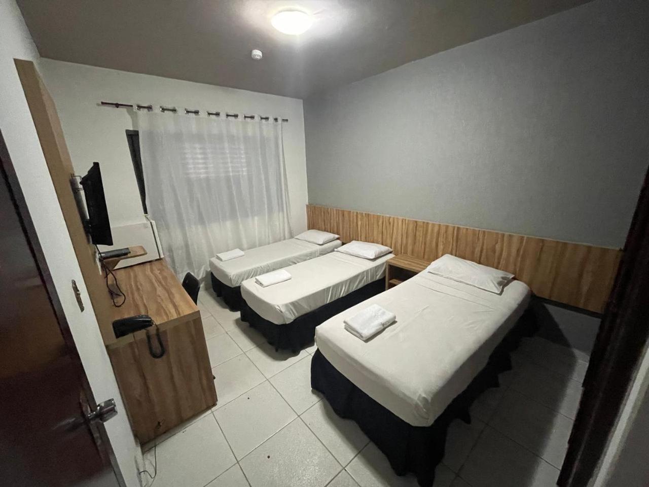 Cr Hotel Bueno - Antigo Hotel Serras De Goyaz Goiânia Dış mekan fotoğraf A room at the hotel