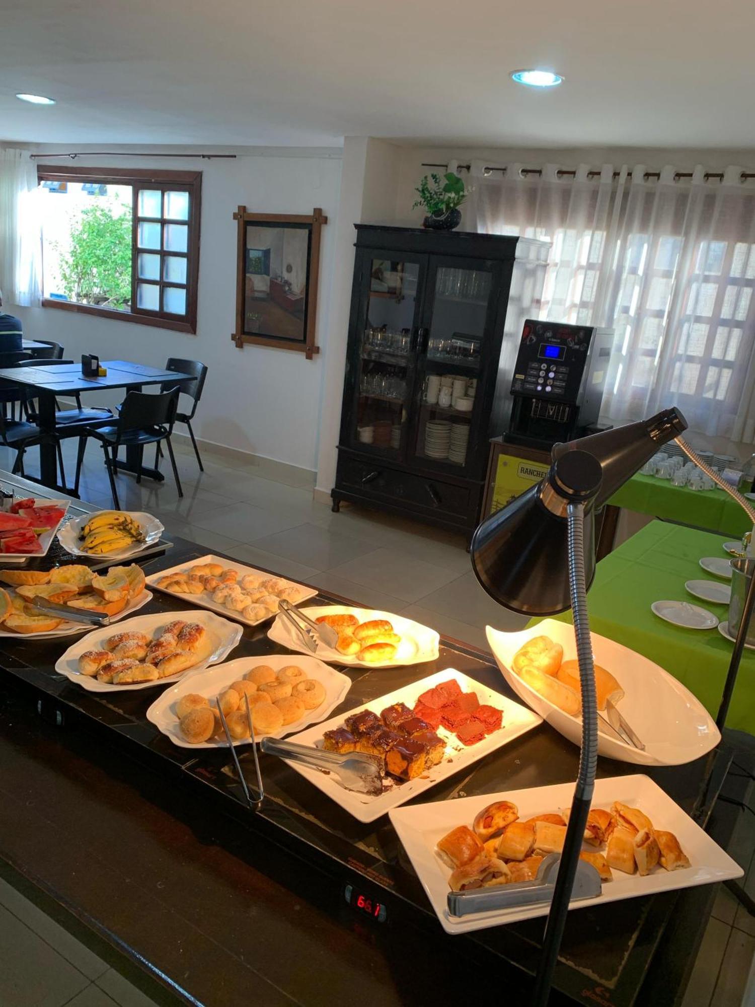 Cr Hotel Bueno - Antigo Hotel Serras De Goyaz Goiânia Dış mekan fotoğraf